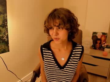 girl
        lenaelisabeth cam image #2741707