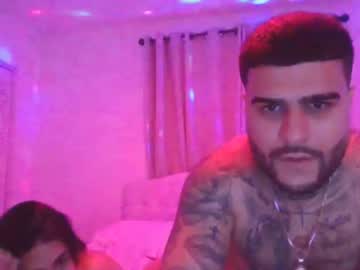 couple
        k1lexy cam image #4547872