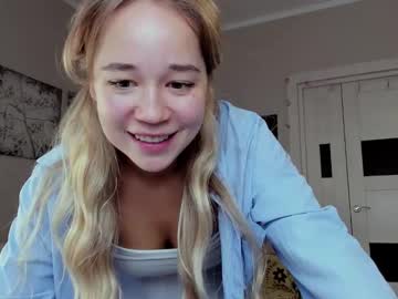 girl
        kristyspiritedaway cam image #2071730