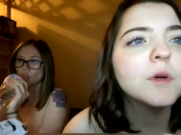 girl
        princesshayli1 cam image #595736
