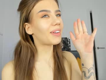 girl
        jenie_fire cam image #5027158
