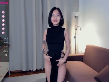 girl
        refined_style cam image #1708437