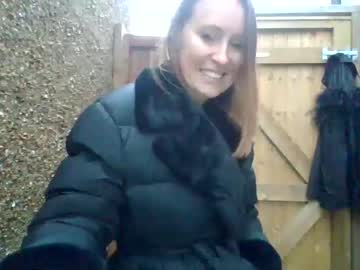 girl
        eatmypie69 cam image #3085495
