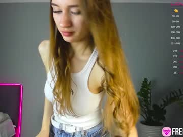 girl
        free_birdd cam image #1852660
