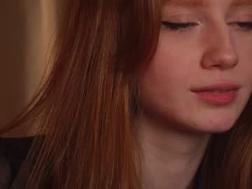 girl
        lizzy_blaze cam image #5121219