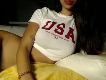 girl
        lina_67 cam image #2318023
