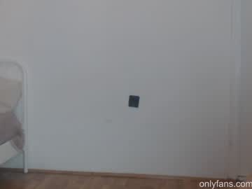 couple
        monaher cam image #1021778