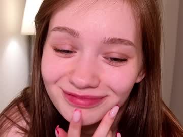 girl
        bless_sheila cam image #1498444