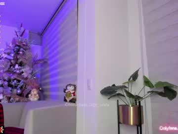 girl
        gigi_ulala cam image #481843