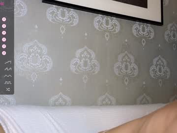 girl
        cute_fox_girl cam image #6639782