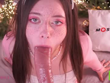 girl
        deepsouly cam image #5866678