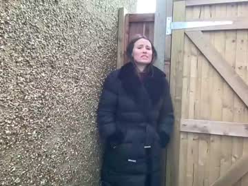girl
        eatmypie69 cam image #3608452
