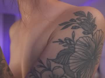 girl
        gigi_ulala cam image #3070347