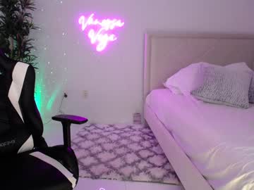 girl
        vanessa_vega cam image #85098