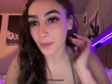 girl
        thestormii cam image #6480395