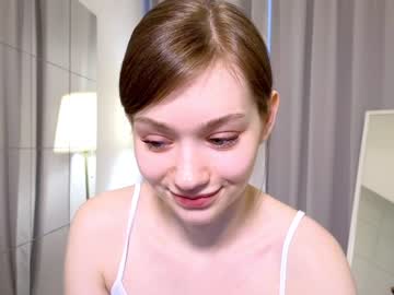 girl
        bless_sheila cam image #1310512
