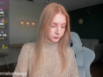 girl
        oh_honey_ cam image #3334453