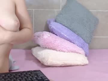 couple Sex Webcams With Notorious Girls with roseandmiah
