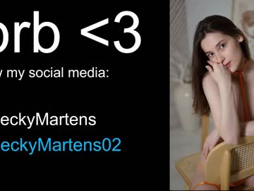 girl
        beckymartens cam image #2083600