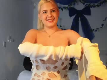 girl
        cloetonya cam image #4425833