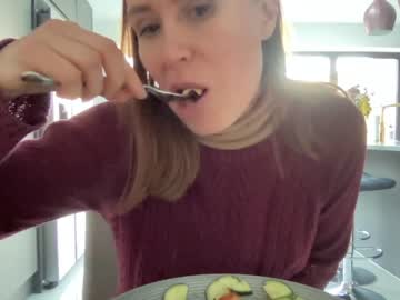 girl
        eatmypie69 cam image #836501
