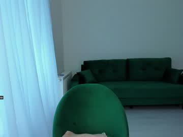 girl
        intrigueeme cam image #2300480