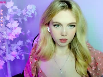 girl
        small_blondee cam image #901791