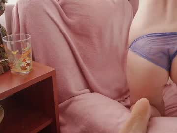 girl
        clementine__ cam image #2171302