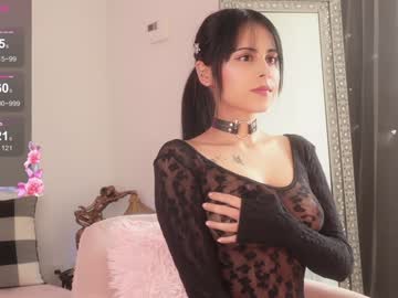 girl
        mysticxkitty cam image #4796173