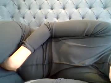 girl
        eatmypie69 cam image #2861583