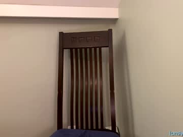 girl
        its_lily cam image #2138654