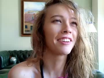girl
        _demi_dee_ cam image #4599931
