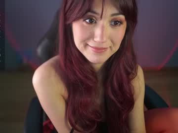 girl
        greeny_mat cam image #5170703