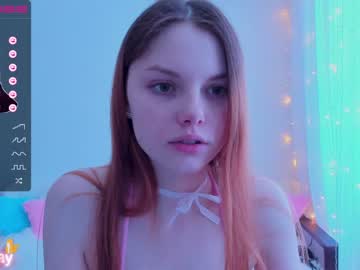 girl
        katy_ethereal cam image #1228052