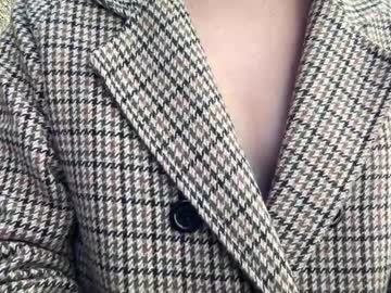 girl
        eatmypie69 cam image #5053842