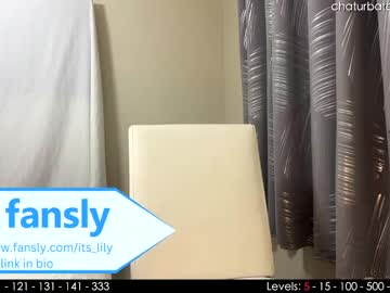 girl
        its_lily cam image #568551