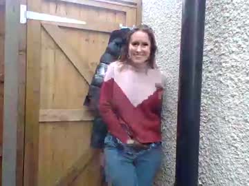 girl
        eatmypie69 cam image #3508622