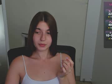 girl
        stacy_cy cam image #4851607