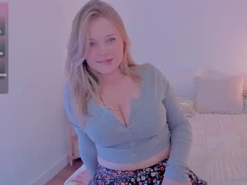 girl
        dreamsweetgirl cam image #3568388