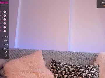 girl
        iminako cam image #1137039