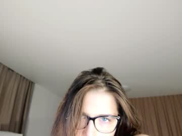 girl
        lilienblume cam image #5400008