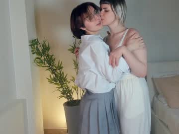 couple
        hoiiy_cute cam image #2187106