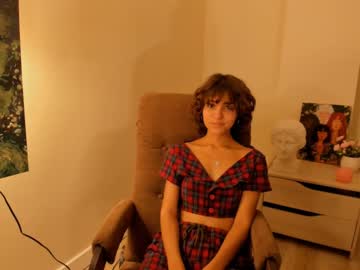 girl
        lenaelisabeth cam image #2742721