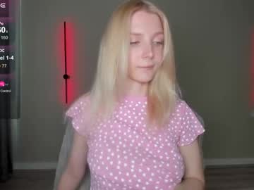 girl
        oh_honey_ cam image #4766676