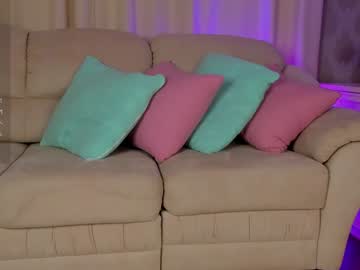 girl
        mariemelons cam image #4566134