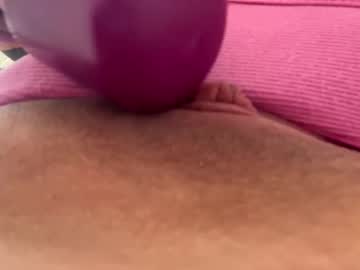 girl
        saylamoon cam image #5991903