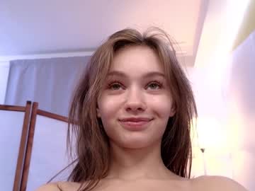 girl
        bless_sheila cam image #2561571