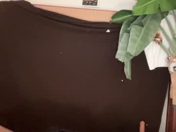 girl Sex Webcams With Notorious Girls with bananascoconutz