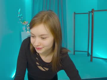 girl
        bless_sheila cam image #875177