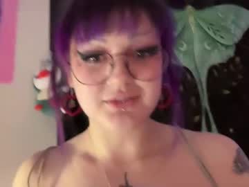 girl Sex Webcams With Notorious Girls with gothgirlcliquebeachbabe97